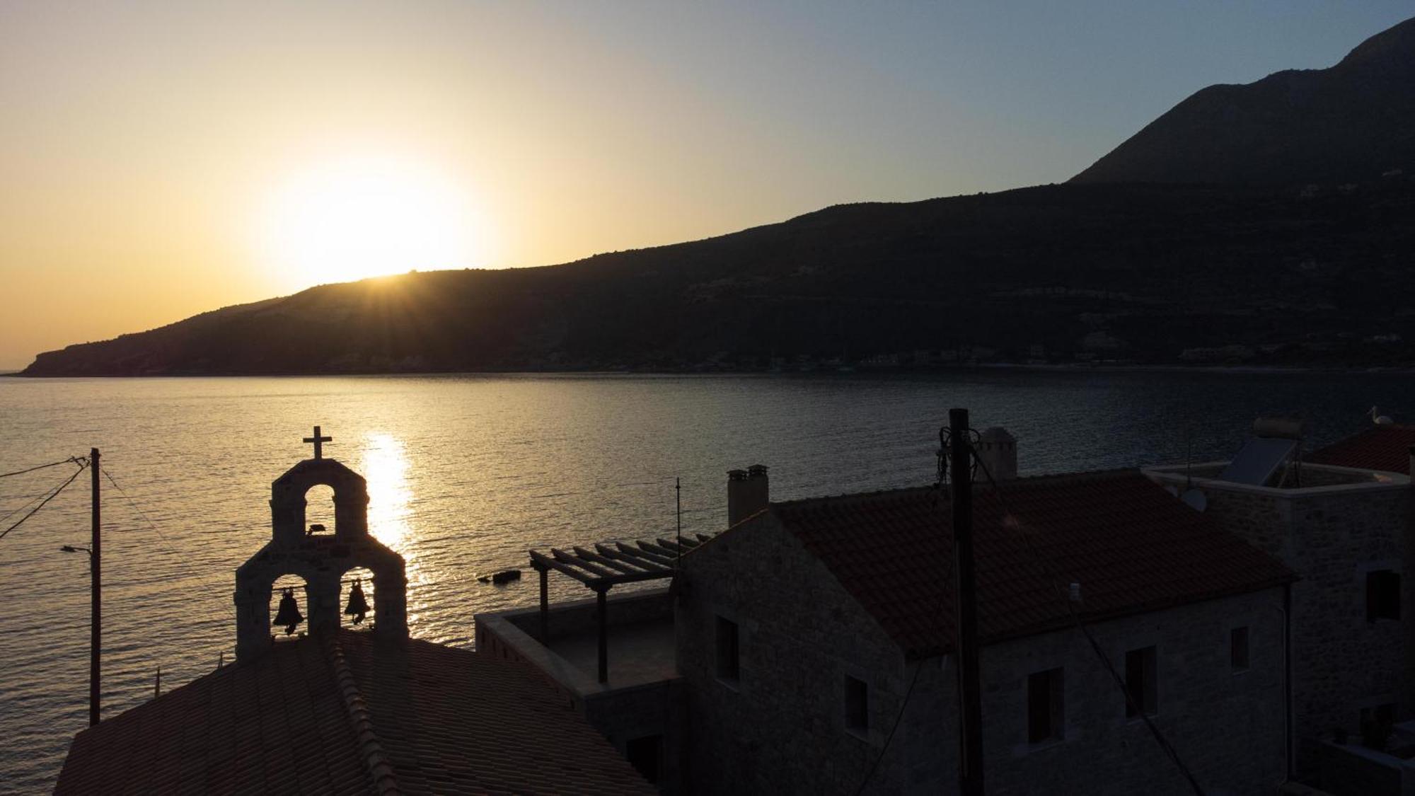Sun Villa Neo Oitilo Luaran gambar